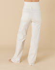 03 Wide Fit - White