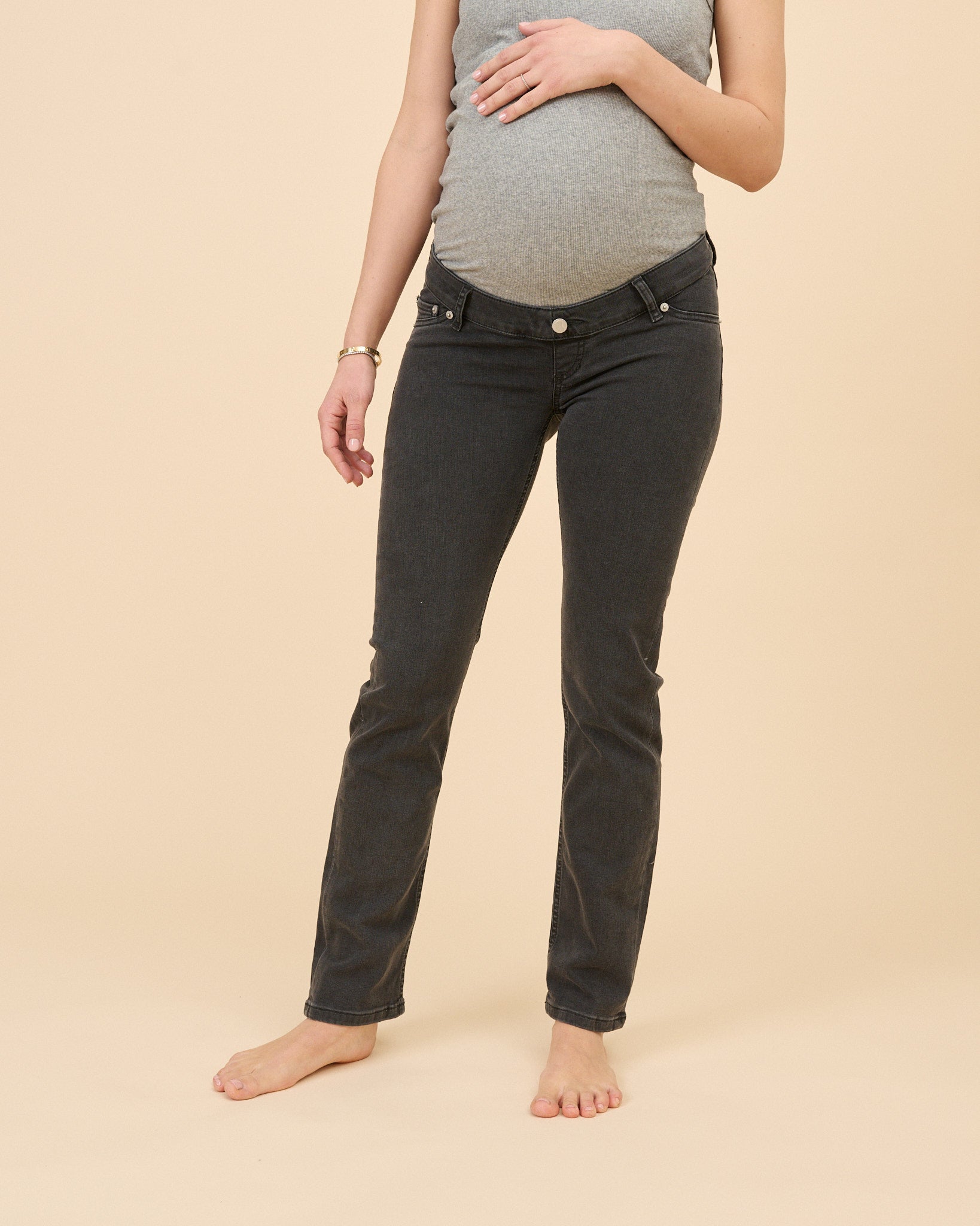 Straight Leg maternity pant in Black wash denim