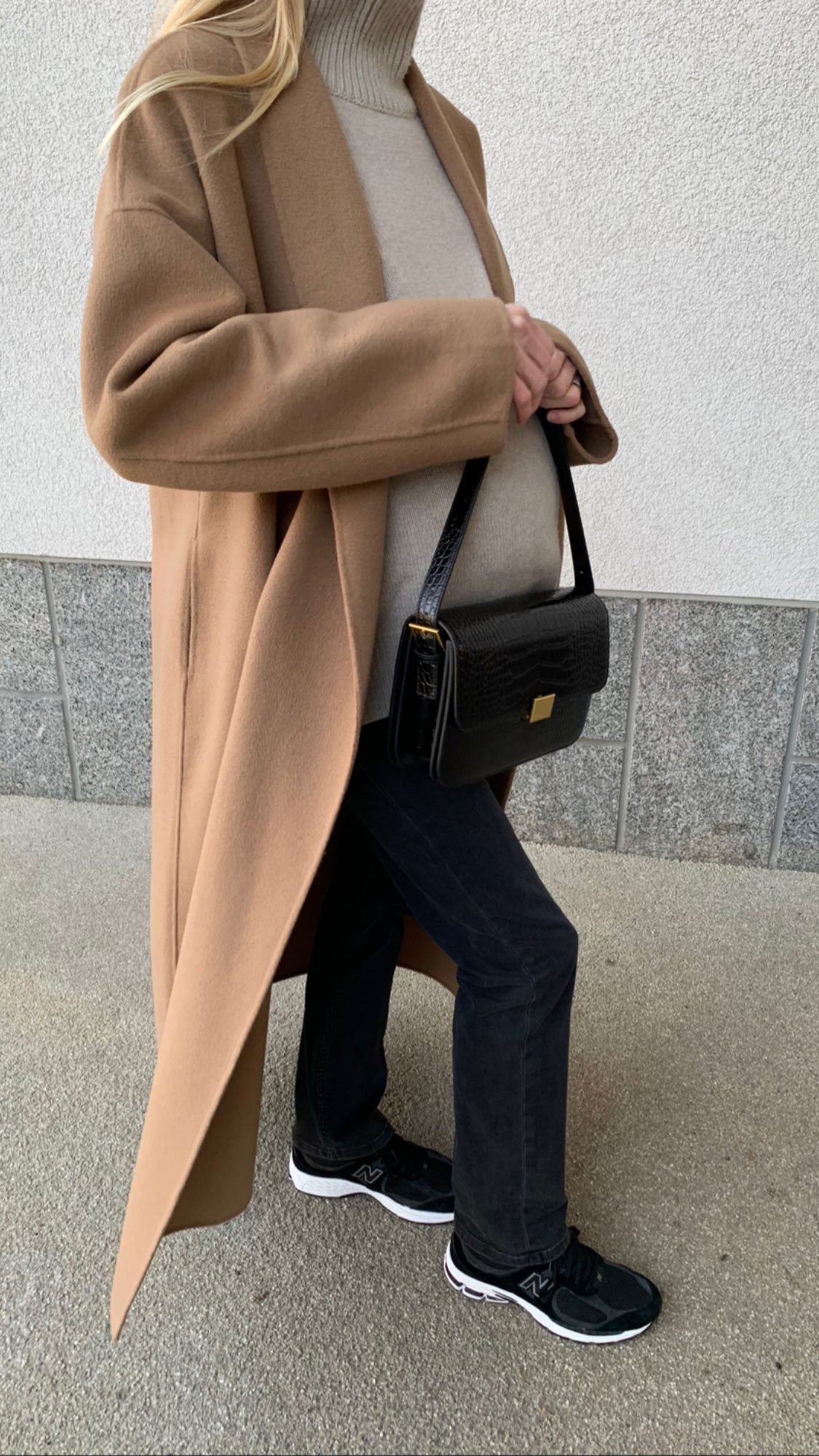 01 Straight Fit - Faded Black