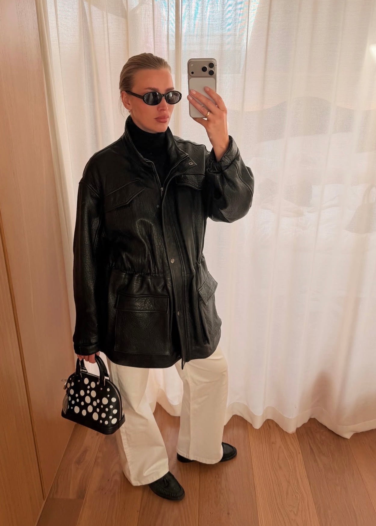 AS SEEN ON - Sophie SS