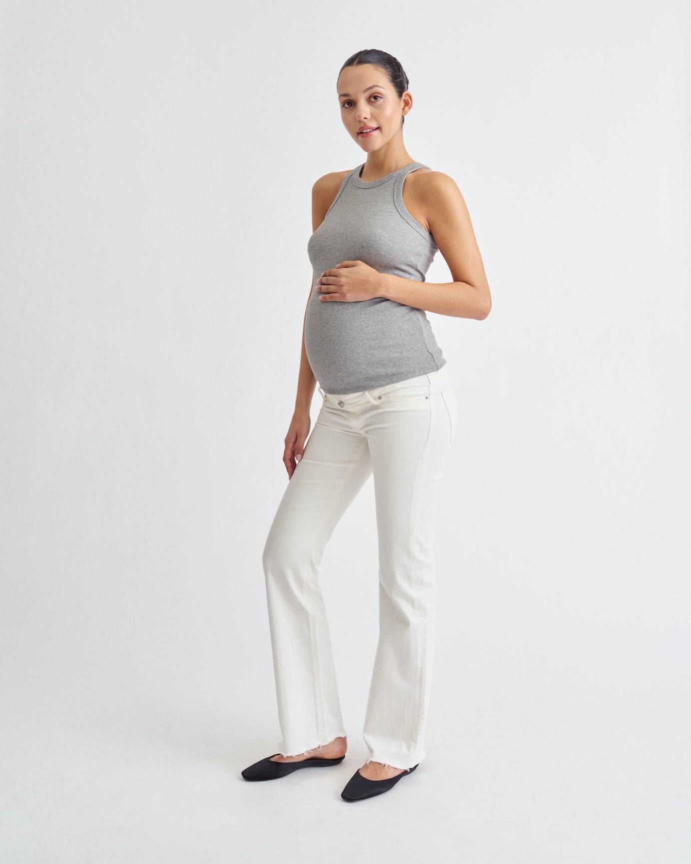 02 Flare Raw Hem - White - Ilouity