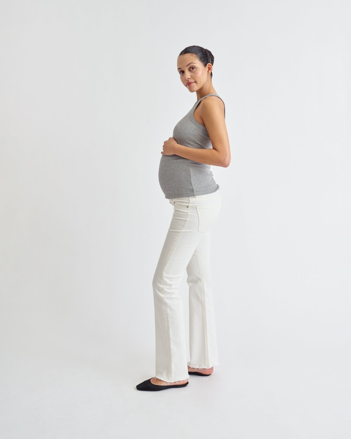 02 Flare Raw Hem - White - Ilouity