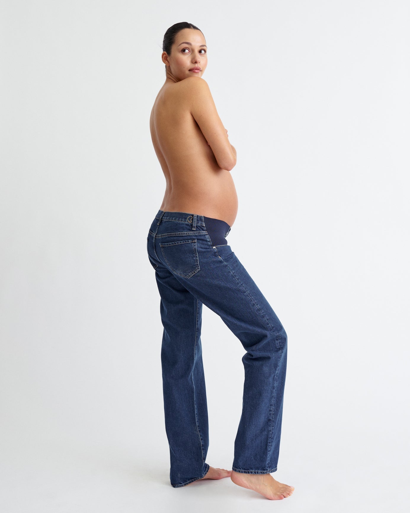 04 Boyfriend Fit - Dark Vintage Wash - Ilouity