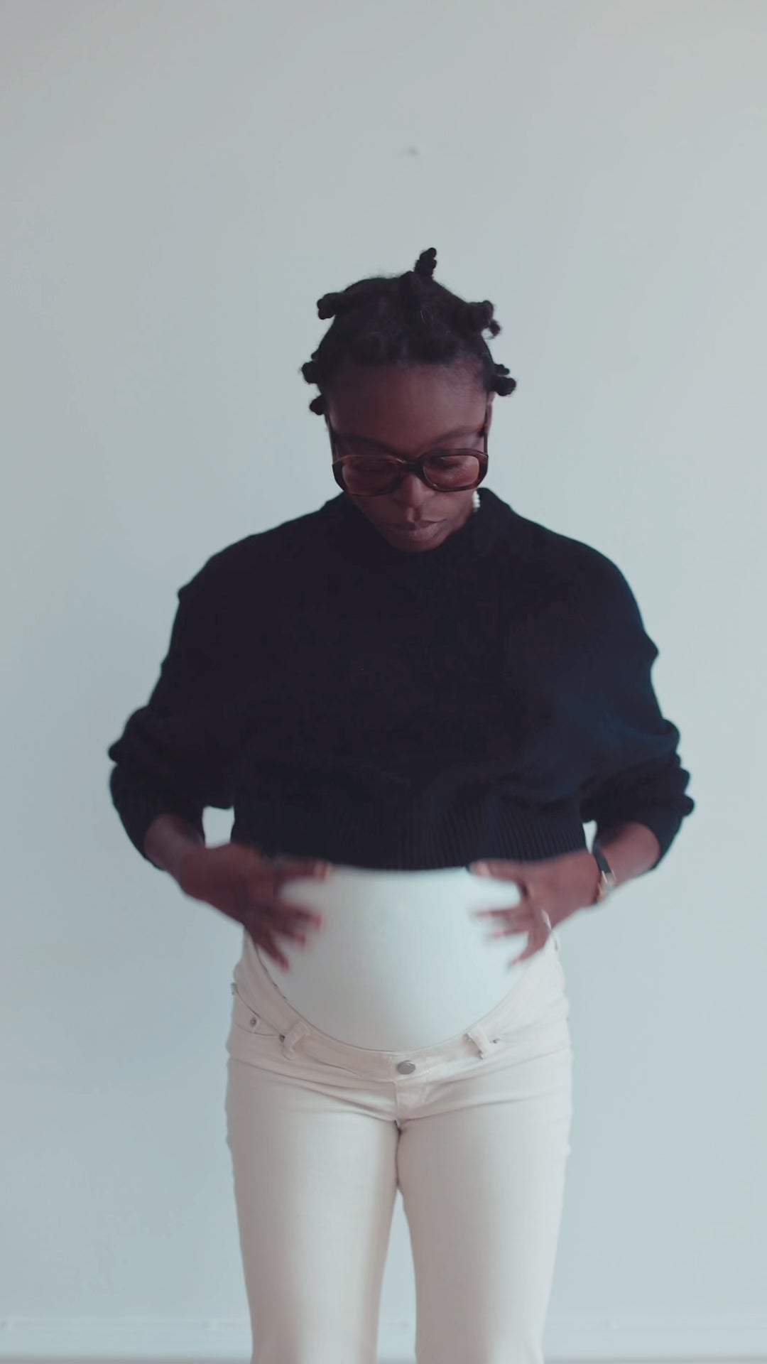 Load video: 02 Flare Fit - Ecru White